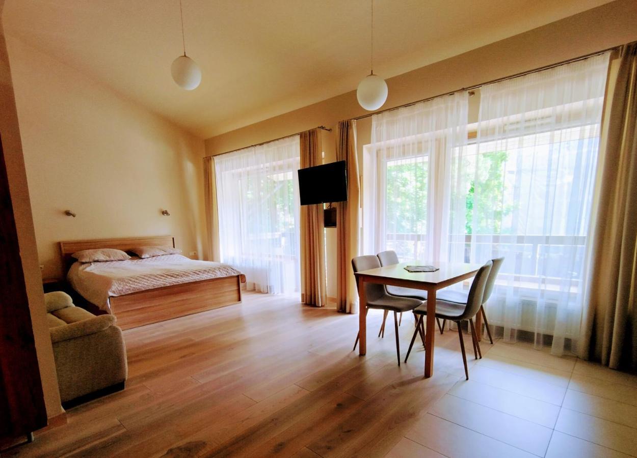 Anbo Vila Паланга Екстериор снимка